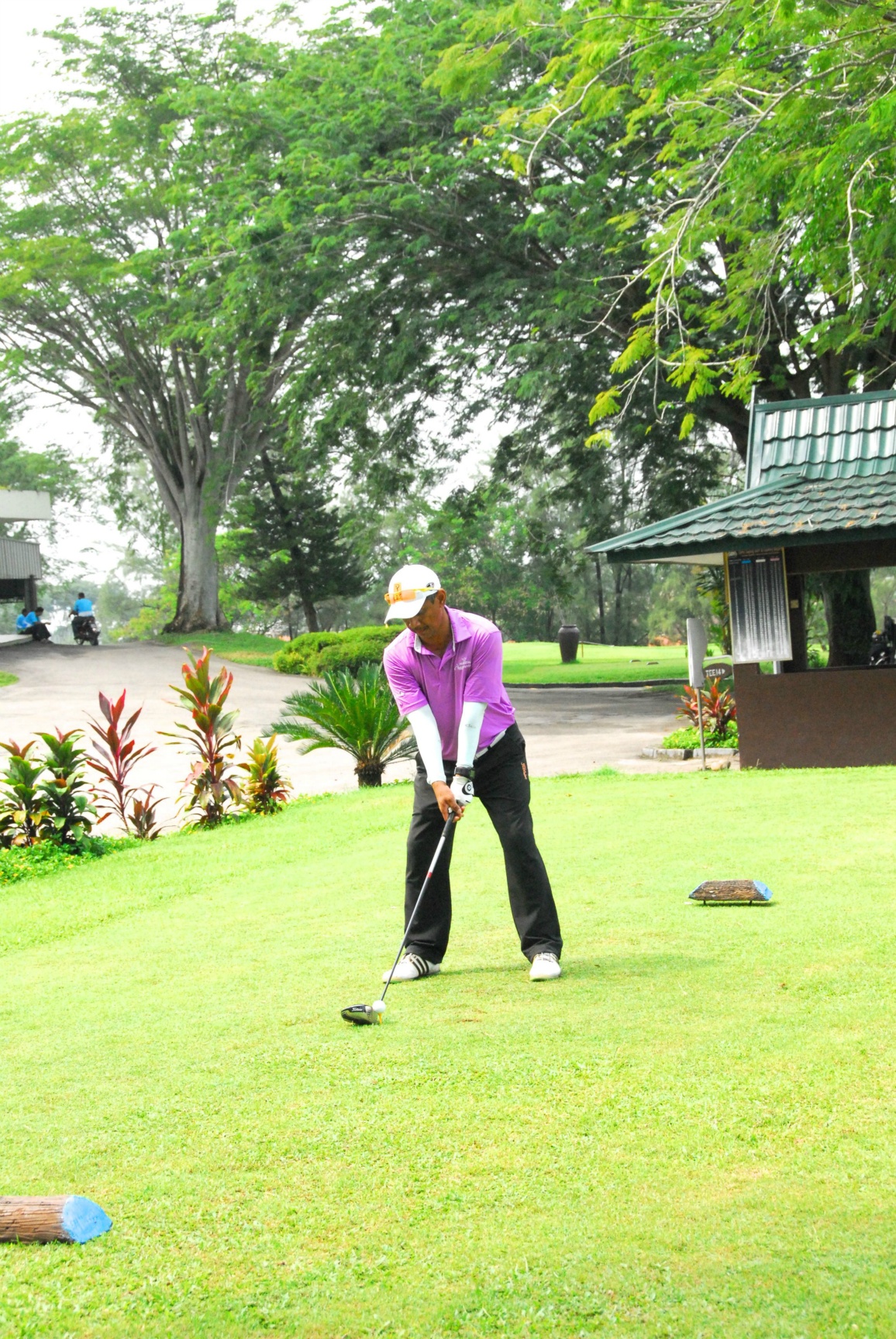 PRO15 157 GOLF DSC 0463.JPG